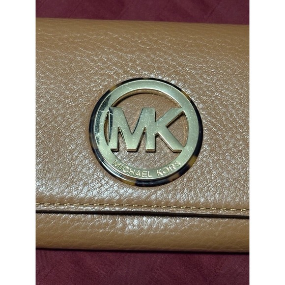 Michael Kors Brown Saffiano Leather MK Logo Envelope Wallet - Picture 2 of 9